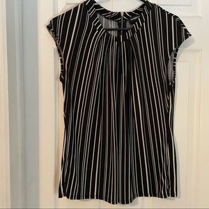Short sleeve blouse